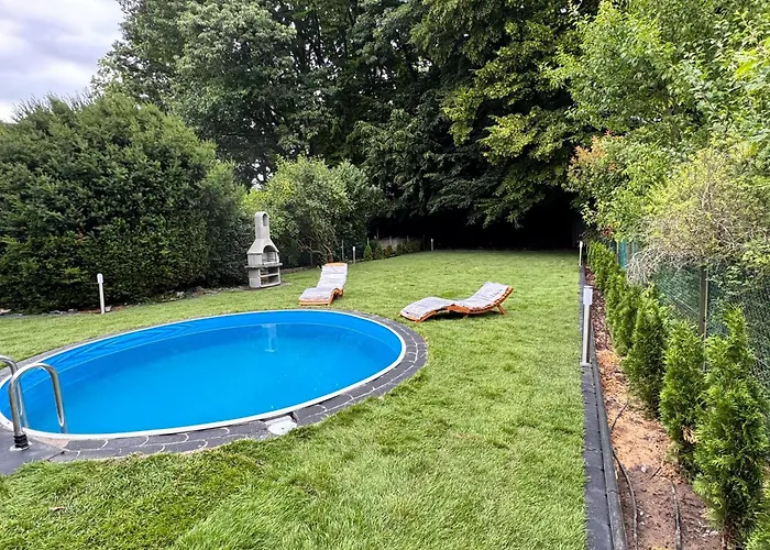 Four 6 Gaeste, Kein Feiern Oder Partys * Gütersloh