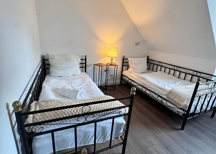 Four 6 Gaeste, Kein Feiern Oder Partys Apartament